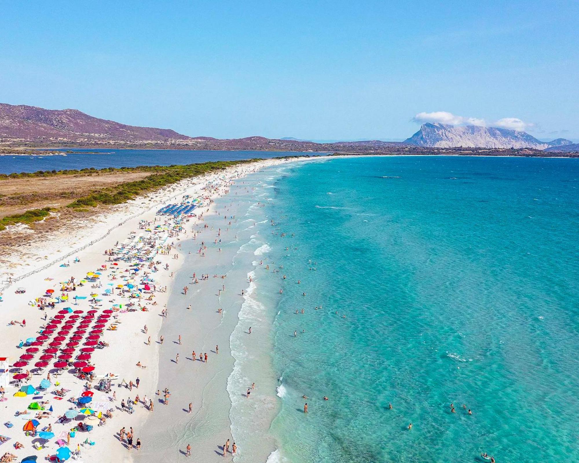 Hotel Zeta Club San Teodoro Le Rose Esterno foto